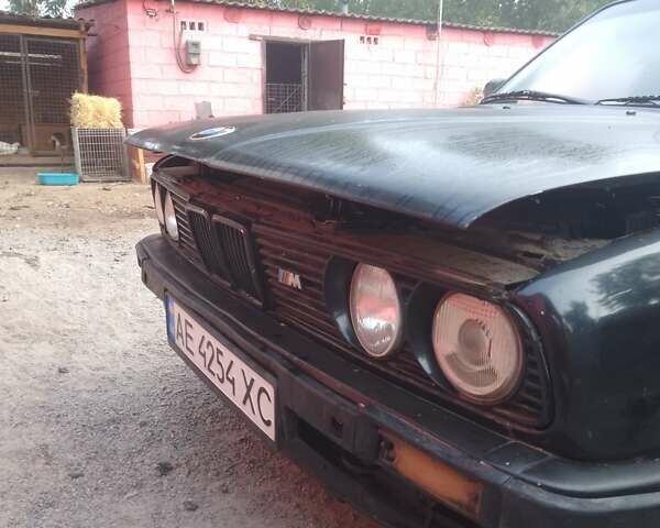 Чорний БМВ 3 Серія, об'ємом двигуна 1.8 л та пробігом 322 тис. км за 1684 $, фото 2 на Automoto.ua
