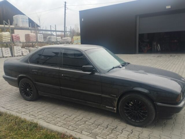 Черный БМВ 3 Серия, объемом двигателя 2 л и пробегом 640 тыс. км за 2500 $, фото 2 на Automoto.ua