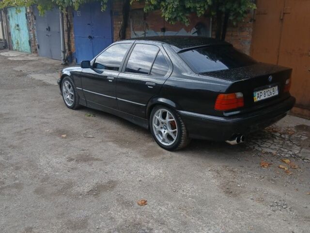 Черный БМВ 3 Серия, объемом двигателя 0 л и пробегом 529 тыс. км за 3700 $, фото 6 на Automoto.ua