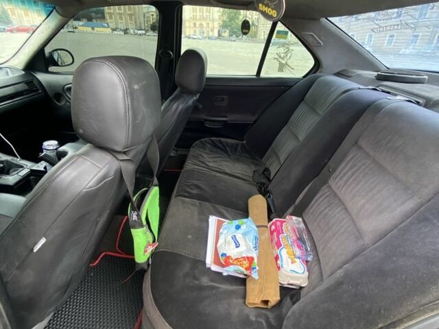 Черный БМВ 3 Серия, объемом двигателя 1.8 л и пробегом 300 тыс. км за 4000 $, фото 7 на Automoto.ua