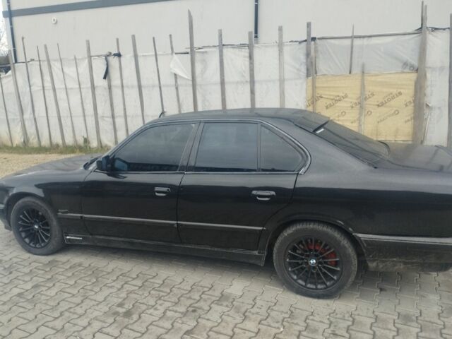 Черный БМВ 3 Серия, объемом двигателя 2 л и пробегом 640 тыс. км за 2500 $, фото 3 на Automoto.ua