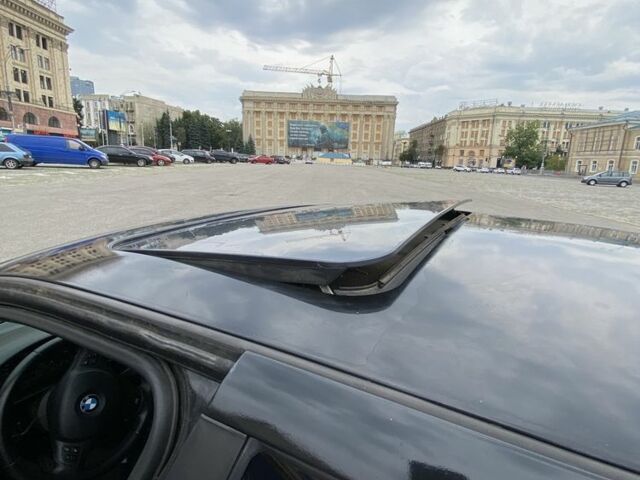 Черный БМВ 3 Серия, объемом двигателя 1.8 л и пробегом 300 тыс. км за 4000 $, фото 10 на Automoto.ua