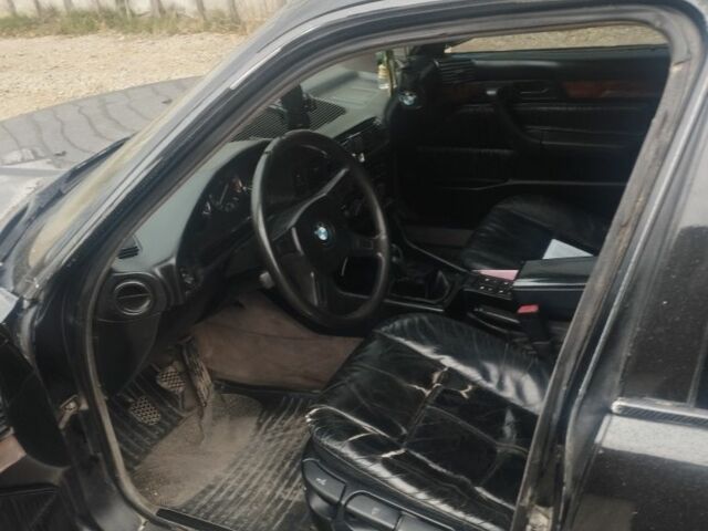 Черный БМВ 3 Серия, объемом двигателя 2 л и пробегом 640 тыс. км за 2500 $, фото 4 на Automoto.ua