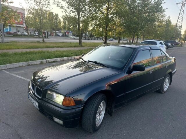 Чорний БМВ 3 Серія, об'ємом двигуна 1.6 л та пробігом 288 тис. км за 2750 $, фото 2 на Automoto.ua