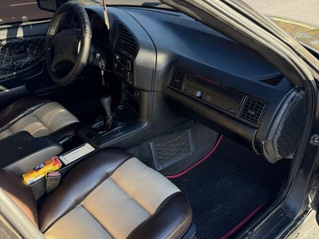 Черный БМВ 3 Серия, объемом двигателя 1.8 л и пробегом 368 тыс. км за 2550 $, фото 5 на Automoto.ua