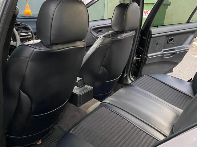 Чорний БМВ 3 Серія, об'ємом двигуна 1.6 л та пробігом 390 тис. км за 3350 $, фото 14 на Automoto.ua