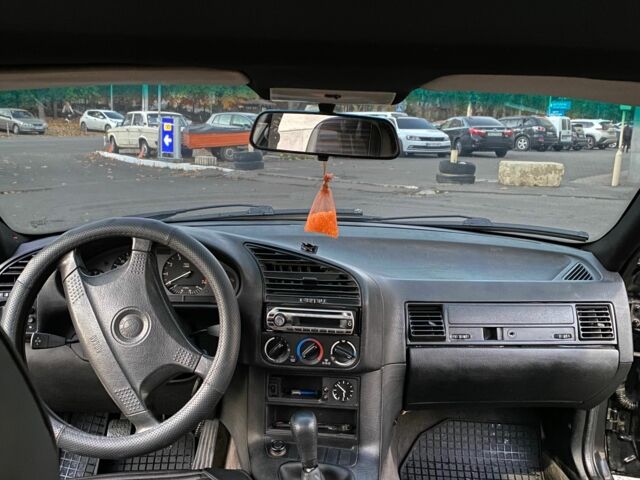 Чорний БМВ 3 Серія, об'ємом двигуна 1.6 л та пробігом 390 тис. км за 3350 $, фото 17 на Automoto.ua