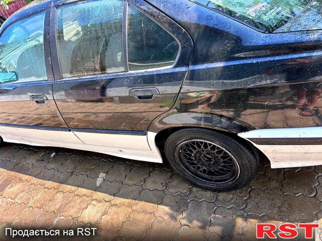 Черный БМВ 3 Серия, объемом двигателя 2.5 л и пробегом 200 тыс. км за 2500 $, фото 2 на Automoto.ua