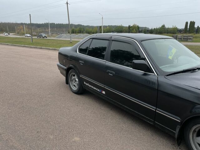 Чорний БМВ 3 Серія, об'ємом двигуна 2.5 л та пробігом 417 тис. км за 1700 $, фото 2 на Automoto.ua