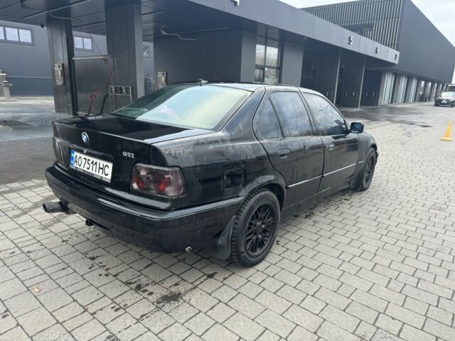 Черный БМВ 3 Серия, объемом двигателя 1.8 л и пробегом 358 тыс. км за 1000 $, фото 2 на Automoto.ua