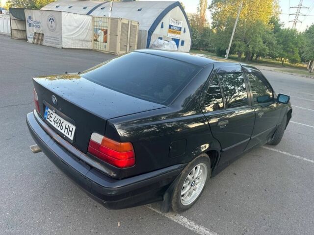 Чорний БМВ 3 Серія, об'ємом двигуна 1.6 л та пробігом 288 тис. км за 2750 $, фото 3 на Automoto.ua