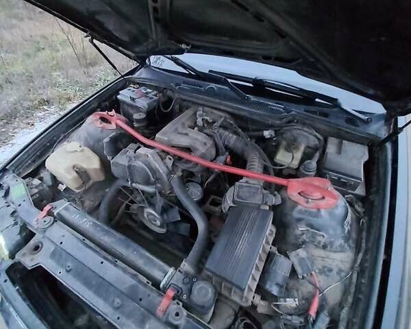 Черный БМВ 3 Серия, объемом двигателя 1.8 л и пробегом 350 тыс. км за 3500 $, фото 10 на Automoto.ua