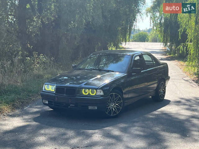 Черный БМВ 3 Серия, объемом двигателя 1.8 л и пробегом 480 тыс. км за 3800 $, фото 4 на Automoto.ua