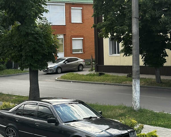 Черный БМВ 3 Серия, объемом двигателя 1.8 л и пробегом 480 тыс. км за 3800 $, фото 13 на Automoto.ua