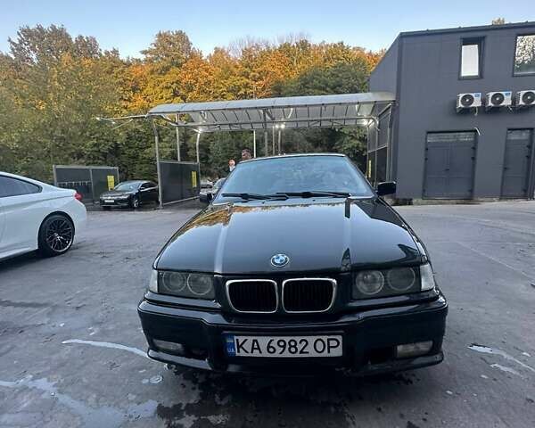 Черный БМВ 3 Серия, объемом двигателя 1.8 л и пробегом 456 тыс. км за 2500 $, фото 3 на Automoto.ua