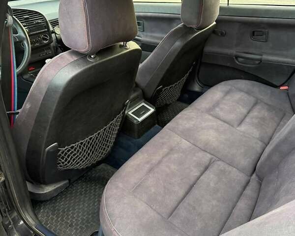 Черный БМВ 3 Серия, объемом двигателя 2.5 л и пробегом 320 тыс. км за 4300 $, фото 7 на Automoto.ua