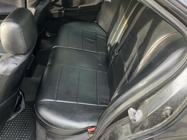 Чорний БМВ 3 Серія, об'ємом двигуна 1.8 л та пробігом 215 тис. км за 1900 $, фото 6 на Automoto.ua