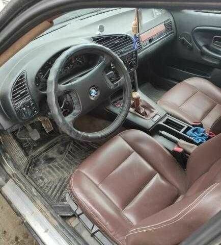 Чорний БМВ 3 Серія, об'ємом двигуна 1.8 л та пробігом 375 тис. км за 2138 $, фото 3 на Automoto.ua