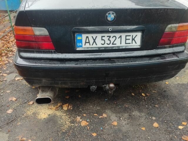 Черный БМВ 3 Серия, объемом двигателя 2.5 л и пробегом 360 тыс. км за 1650 $, фото 6 на Automoto.ua