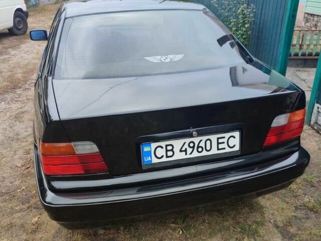 Черный БМВ 3 Серия, объемом двигателя 1.6 л и пробегом 3 тыс. км за 3064 $, фото 2 на Automoto.ua