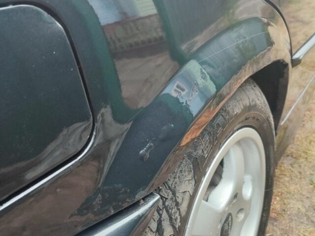 Черный БМВ 3 Серия, объемом двигателя 1.6 л и пробегом 3 тыс. км за 3064 $, фото 3 на Automoto.ua