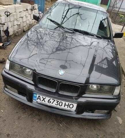 Чорний БМВ 3 Серія, об'ємом двигуна 1.8 л та пробігом 375 тис. км за 2138 $, фото 4 на Automoto.ua