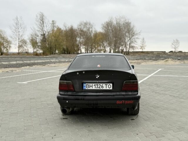 Черный БМВ 3 Серия, объемом двигателя 2 л и пробегом 260 тыс. км за 4000 $, фото 3 на Automoto.ua