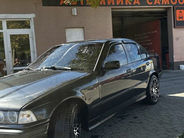 Черный БМВ 3 Серия, объемом двигателя 1.6 л и пробегом 4 тыс. км за 4500 $, фото 7 на Automoto.ua