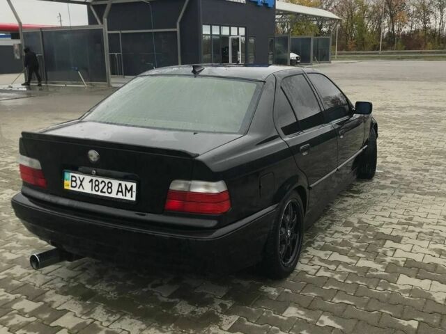 Чорний БМВ 3 Серія, об'ємом двигуна 2 л та пробігом 360 тис. км за 2550 $, фото 5 на Automoto.ua