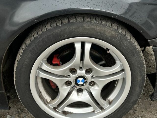 Черный БМВ 3 Серия, объемом двигателя 2.5 л и пробегом 390 тыс. км за 3600 $, фото 4 на Automoto.ua