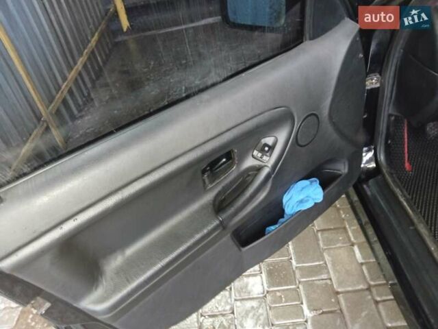 Черный БМВ 3 Серия, объемом двигателя 2.5 л и пробегом 400 тыс. км за 3906 $, фото 8 на Automoto.ua