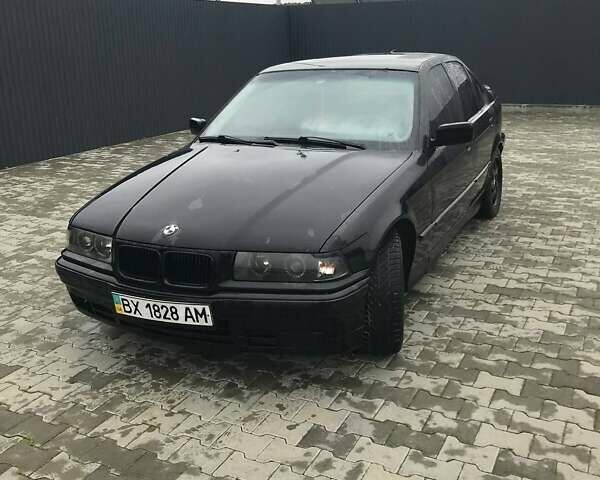 Черный БМВ 3 Серия, объемом двигателя 2 л и пробегом 320 тыс. км за 2450 $, фото 1 на Automoto.ua