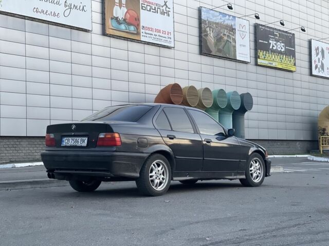 Черный БМВ 3 Серия, объемом двигателя 2 л и пробегом 276 тыс. км за 3000 $, фото 2 на Automoto.ua