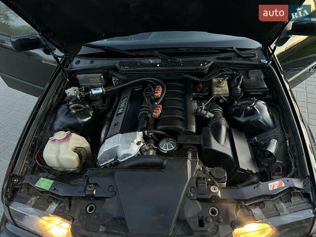 Чорний БМВ 3 Серія, об'ємом двигуна 2.49 л та пробігом 452 тис. км за 3800 $, фото 10 на Automoto.ua