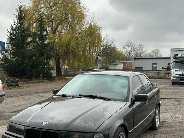 Черный БМВ 3 Серия, объемом двигателя 2.5 л и пробегом 390 тыс. км за 3600 $, фото 13 на Automoto.ua