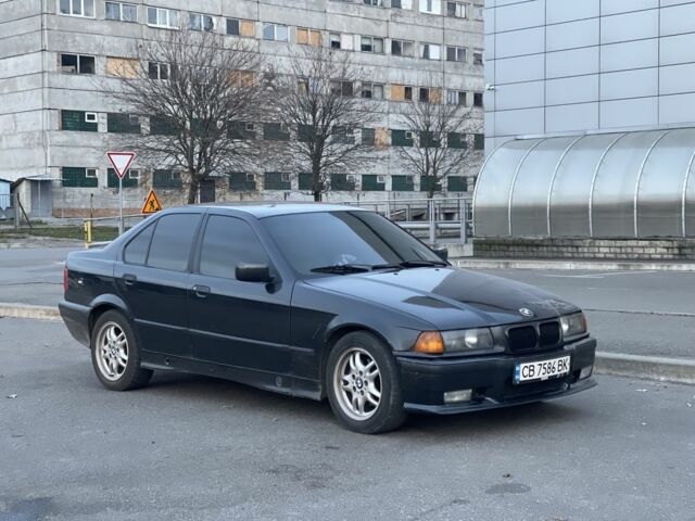 Черный БМВ 3 Серия, объемом двигателя 2 л и пробегом 276 тыс. км за 3000 $, фото 4 на Automoto.ua