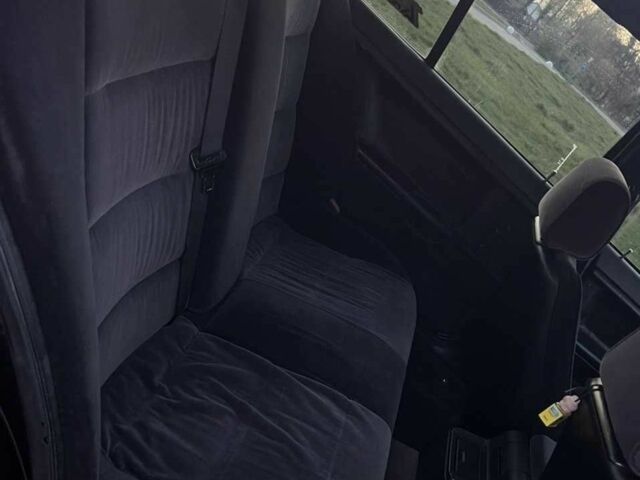 Черный БМВ 3 Серия, объемом двигателя 2.5 л и пробегом 453 тыс. км за 3300 $, фото 7 на Automoto.ua