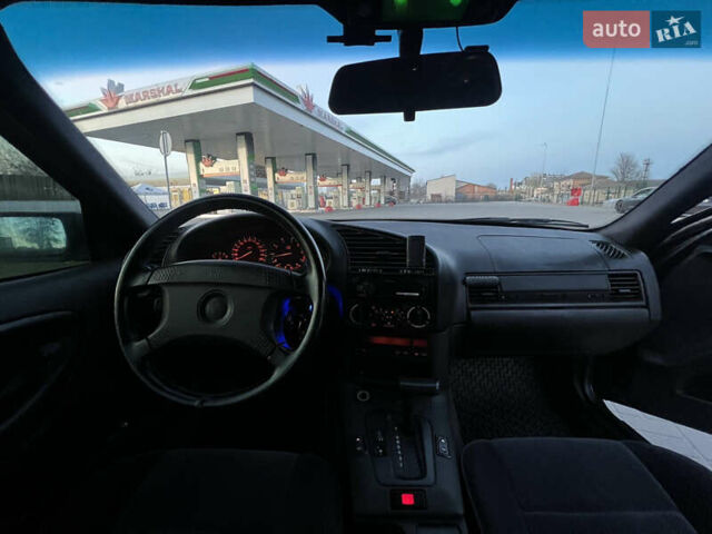 Чорний БМВ 3 Серія, об'ємом двигуна 2.49 л та пробігом 452 тис. км за 3800 $, фото 7 на Automoto.ua