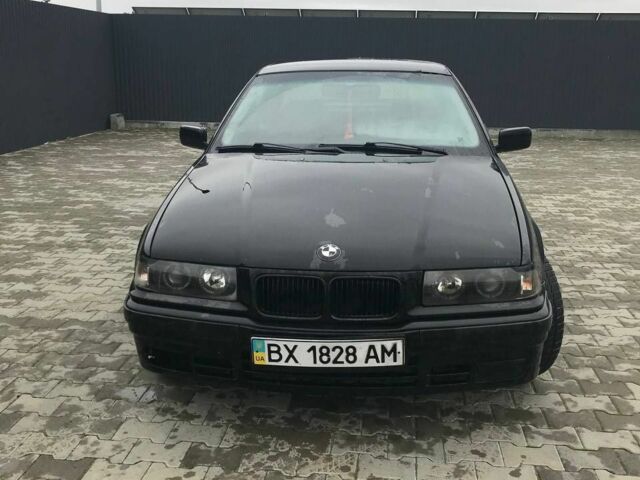 Чорний БМВ 3 Серія, об'ємом двигуна 2 л та пробігом 360 тис. км за 2550 $, фото 1 на Automoto.ua