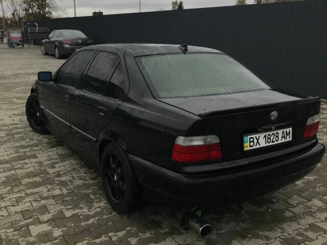 Чорний БМВ 3 Серія, об'ємом двигуна 2 л та пробігом 360 тис. км за 2550 $, фото 3 на Automoto.ua