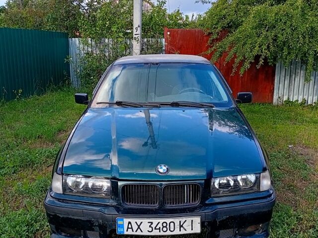 Чорний БМВ 3 Серія, об'ємом двигуна 1.8 л та пробігом 299 тис. км за 1900 $, фото 1 на Automoto.ua