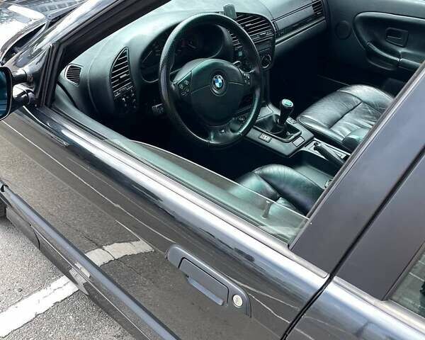 Черный БМВ 3 Серия, объемом двигателя 2 л и пробегом 510 тыс. км за 4600 $, фото 4 на Automoto.ua