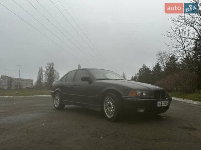 Черный БМВ 3 Серия, объемом двигателя 2 л и пробегом 435 тыс. км за 1600 $, фото 1 на Automoto.ua