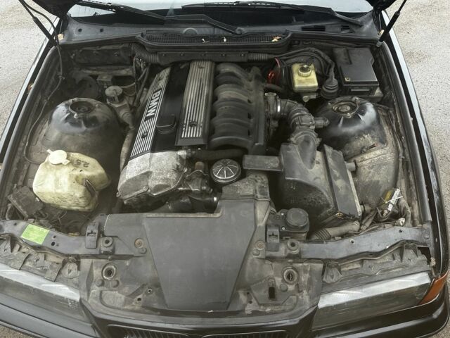 Черный БМВ 3 Серия, объемом двигателя 2 л и пробегом 435 тыс. км за 1600 $, фото 8 на Automoto.ua