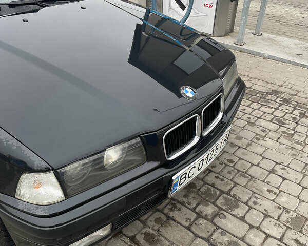 Черный БМВ 3 Серия, объемом двигателя 1.99 л и пробегом 245 тыс. км за 5200 $, фото 3 на Automoto.ua