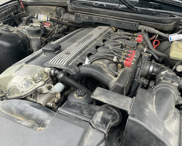 Черный БМВ 3 Серия, объемом двигателя 1.99 л и пробегом 245 тыс. км за 5200 $, фото 12 на Automoto.ua