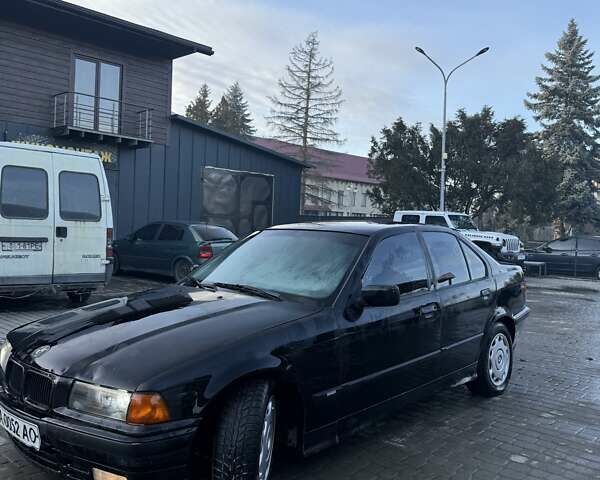 Черный БМВ 3 Серия, объемом двигателя 2 л и пробегом 500 тыс. км за 1350 $, фото 1 на Automoto.ua