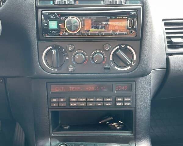 Черный БМВ 3 Серия, объемом двигателя 2 л и пробегом 510 тыс. км за 4600 $, фото 15 на Automoto.ua