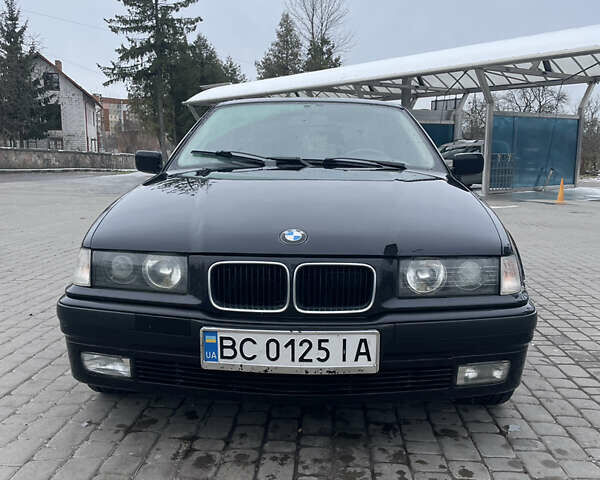 Черный БМВ 3 Серия, объемом двигателя 1.99 л и пробегом 245 тыс. км за 5200 $, фото 2 на Automoto.ua