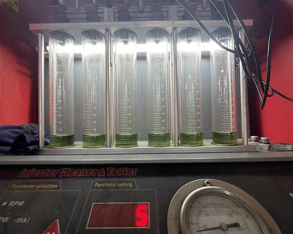 Черный БМВ 3 Серия, объемом двигателя 1.99 л и пробегом 245 тыс. км за 5200 $, фото 25 на Automoto.ua